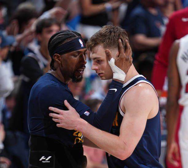 1719542357509085328.jpg GRFS5IoW8AEhDA_.jpg